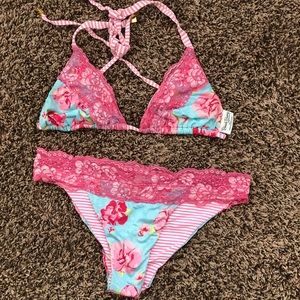 Beach bunny bikini